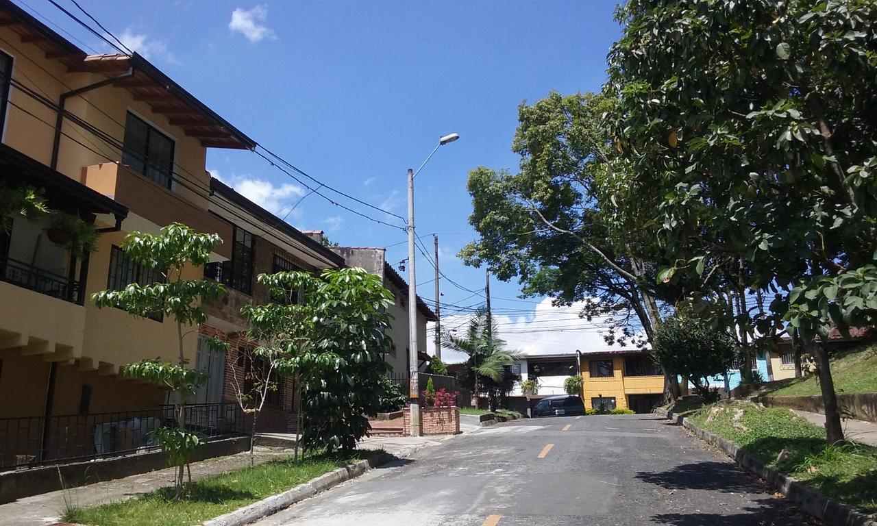 Mayorca Homestay Medellín Eksteriør billede