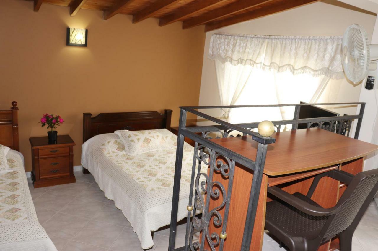 Mayorca Homestay Medellín Eksteriør billede